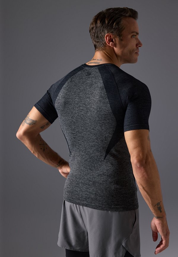 Pier One Sport by Zalando