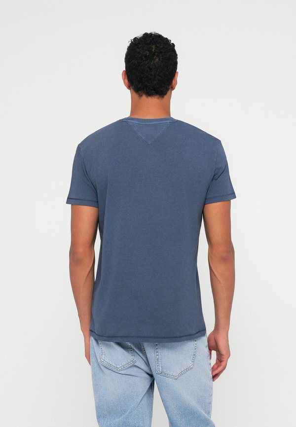 Tommy Jeans ARCH LOGO TEXTURED T-SHIRT