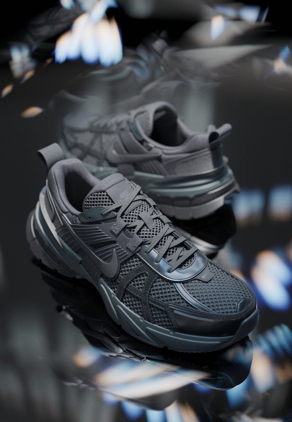 Nike Sportswear V2K RUN