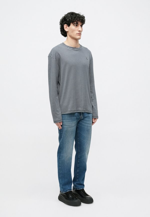 Holzweiler RELAXED STRIPE