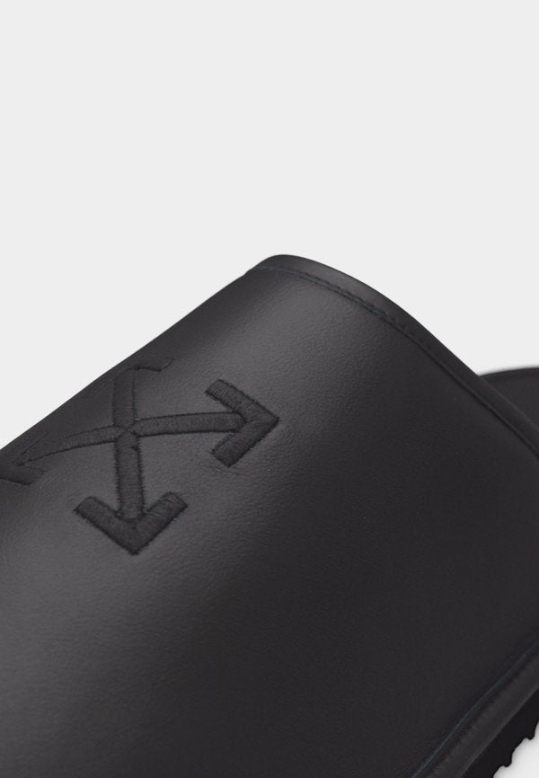 OFF-WHITE ARROW