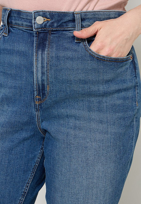 GAP RYAN