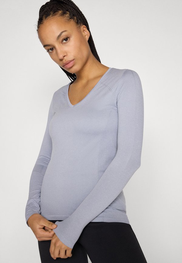 Fabletics FEATHER TECH