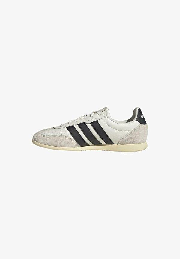 adidas Performance STREET  BARREDA LO  - Trainers - white