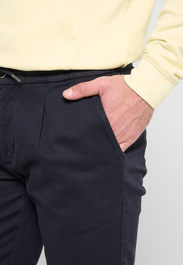 Petrol Industries TAPERED FIT