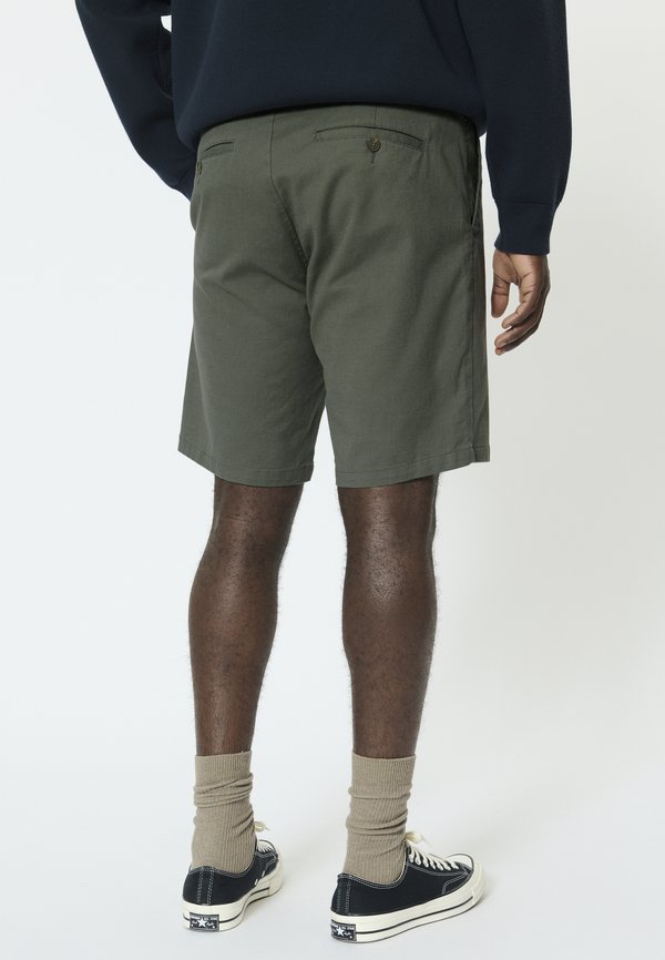 Matinique MALEVO CHINO SHORT