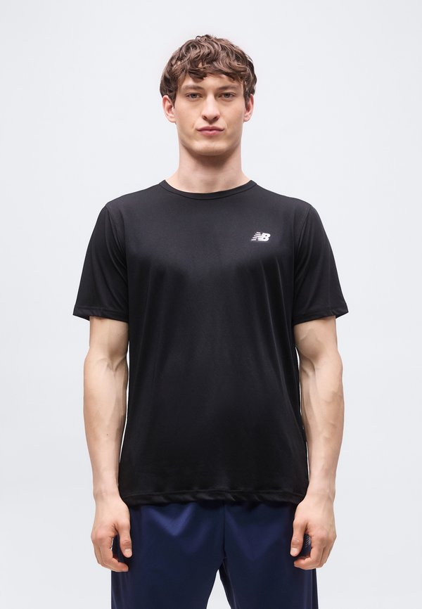 New Balance SPORT ESSENTIALS UTILITY - Sports T-shirt - black/white
