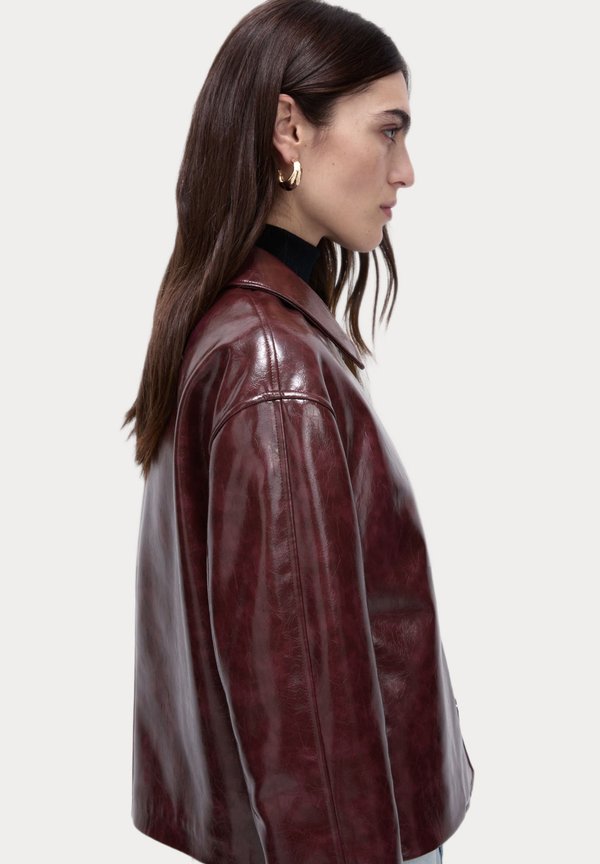 Marks & Spencer HIGH SHINE