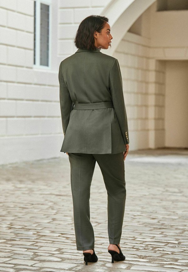Next TAILORED TAPER