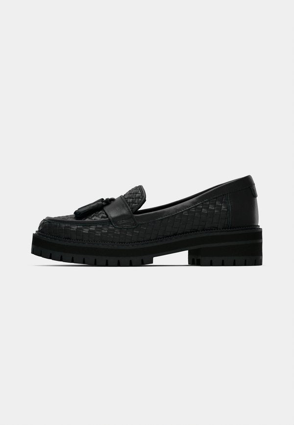 TOMS CARA