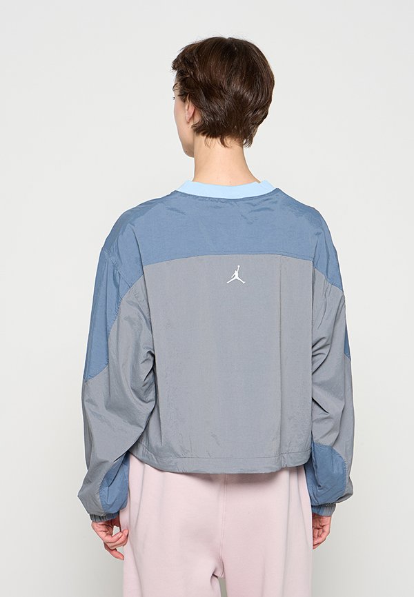 Jordan W J BRK LS WOVEN PO GFX