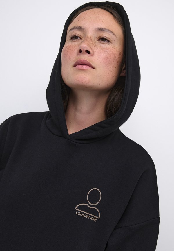 Lounge Nine QONDRADLN UNISEX