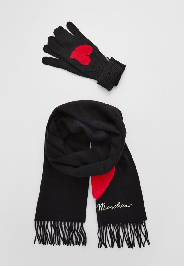 Boutique Moschino SET