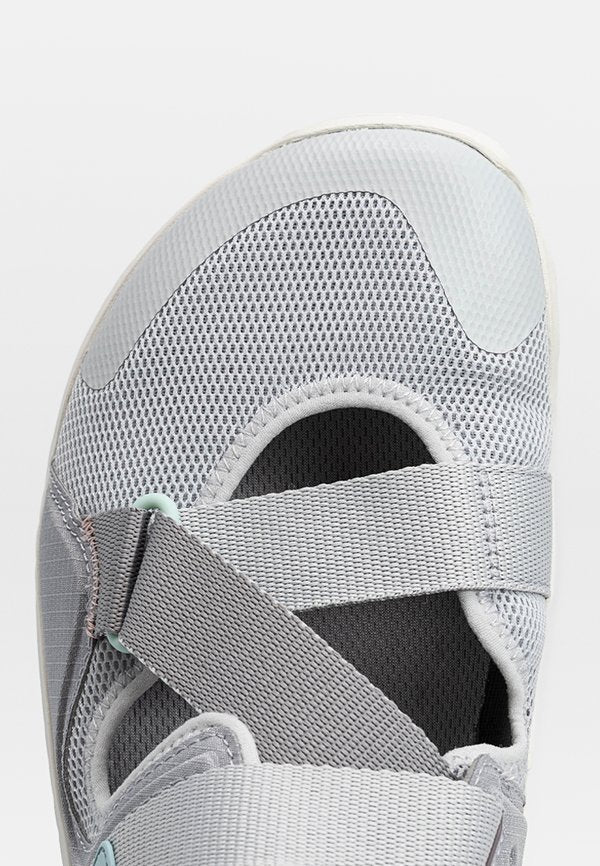 Vivobarefoot TRACKER