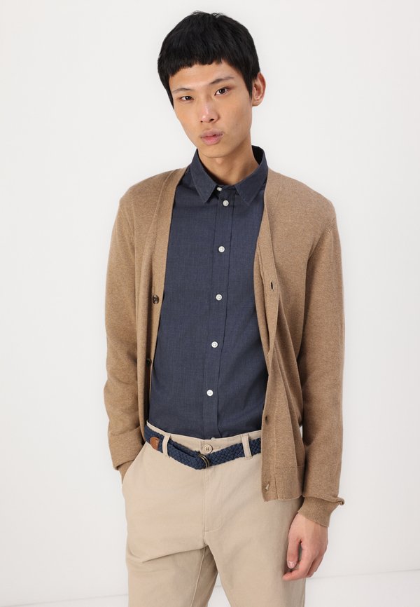 Pier One by Zalando