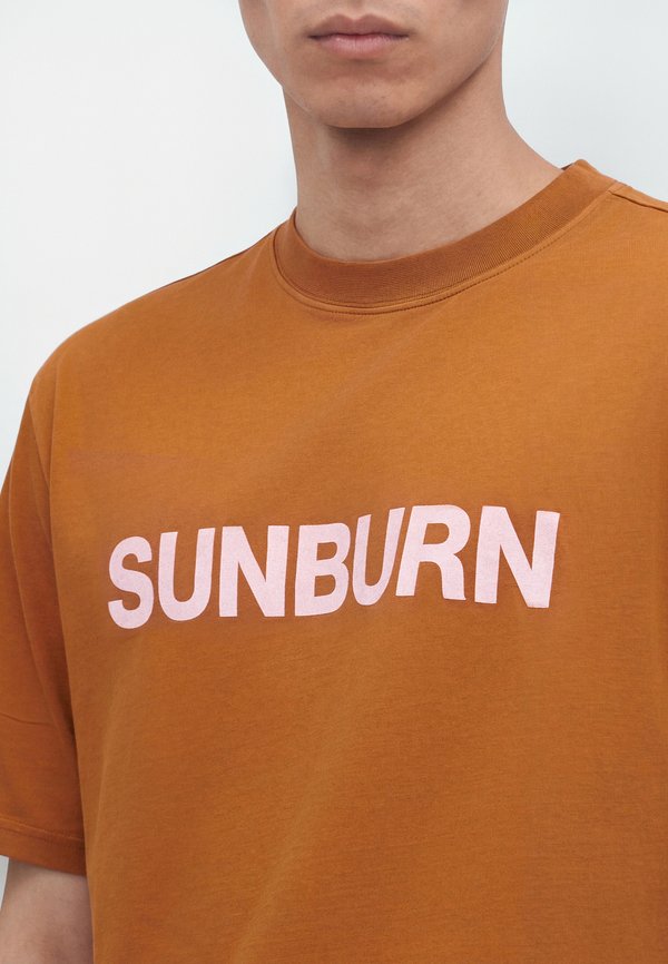 A-COLD-WALL* SUNBURN