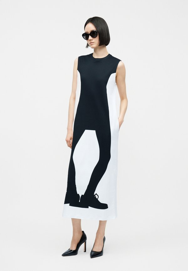 MOSCHINO ABITO