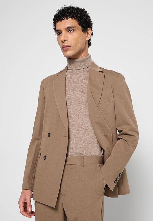 Lindbergh RELAXED FIT