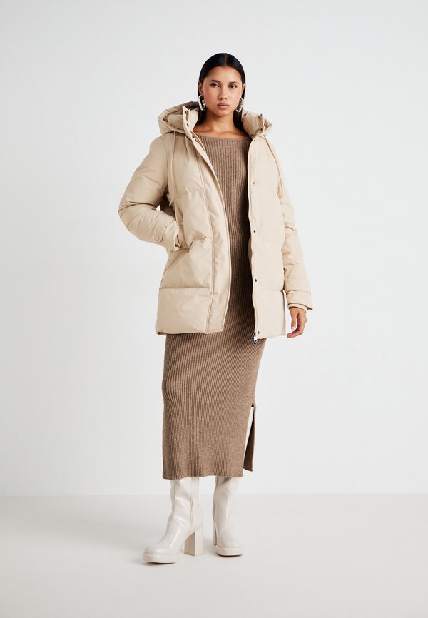 Vero Moda VMLEONIELEA Down