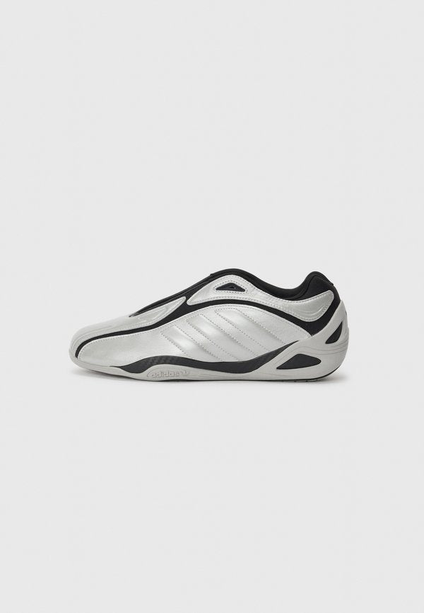 adidas Originals ADIRACER GT MERCEDES AMG PETRONAS F1 TEAM