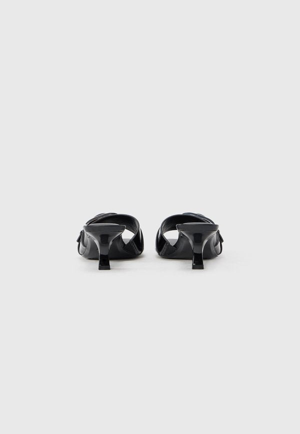 DKNY JAZARA
