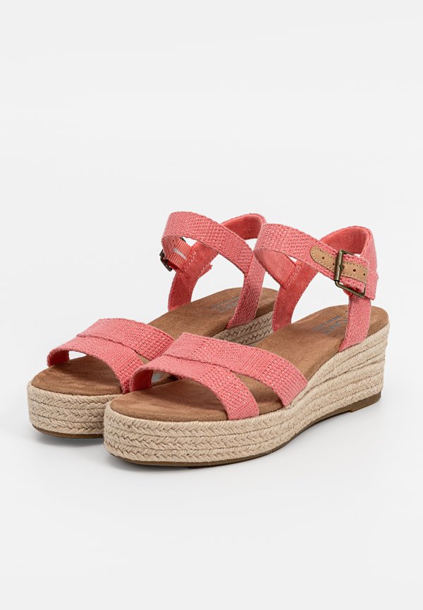 TOMS AUDREY