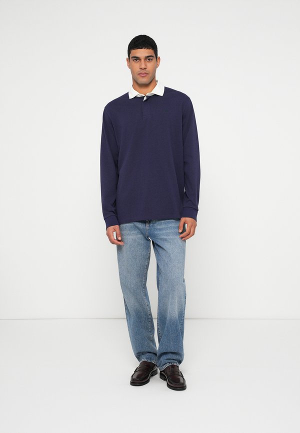 Hackett London