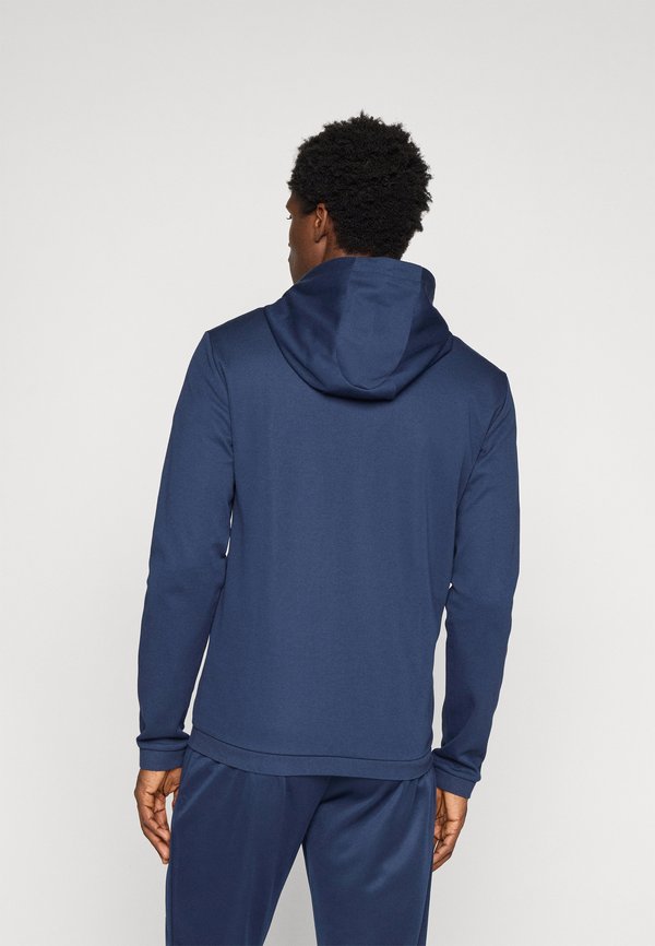 EA7 Emporio Armani