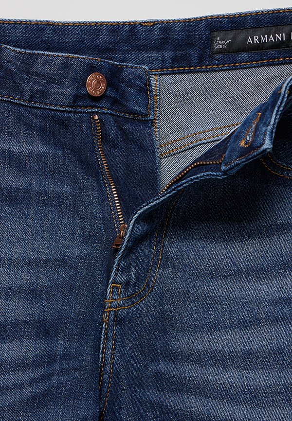 Armani Exchange