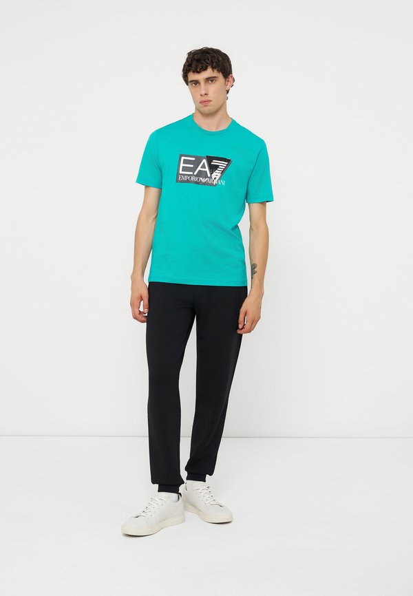 EA7 Emporio Armani
