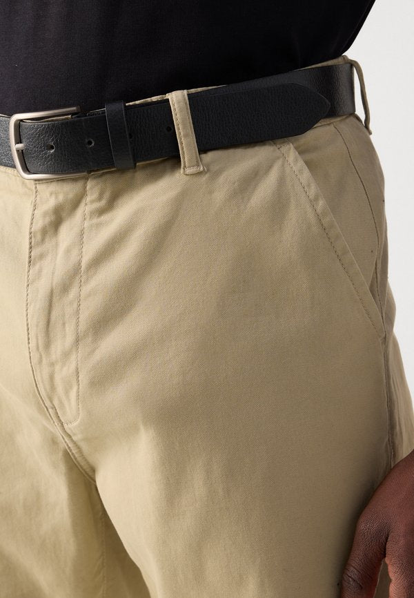 Lindbergh SUPERFLEX CHINO WITH BELT