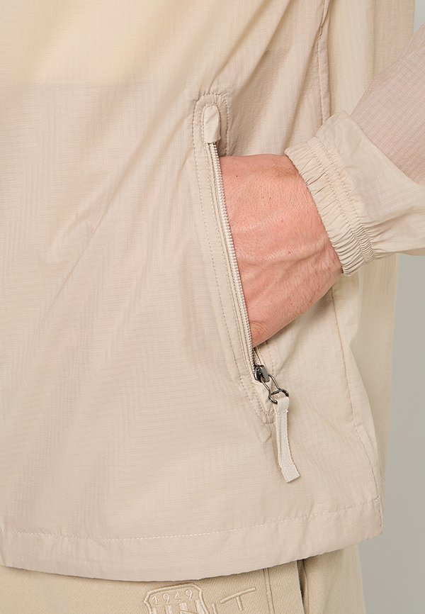 GANT
