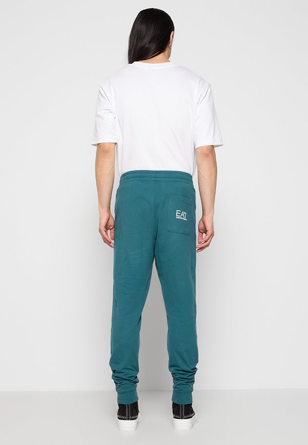 EA7 Emporio Armani