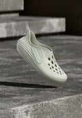Nike Sportswear REACTX REJUVEN8 UNISEX - Slip-ons - spruce aura/light silver-coloured