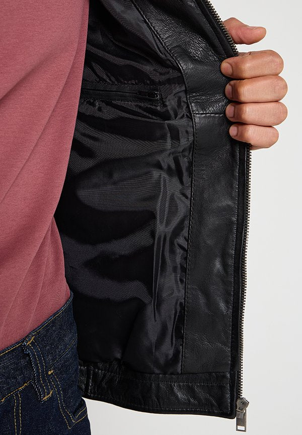 Lee Cooper