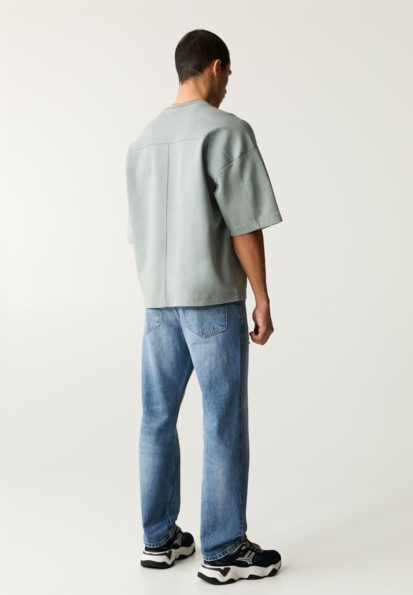 PULL&BEAR STRAIGHT VINTAGE