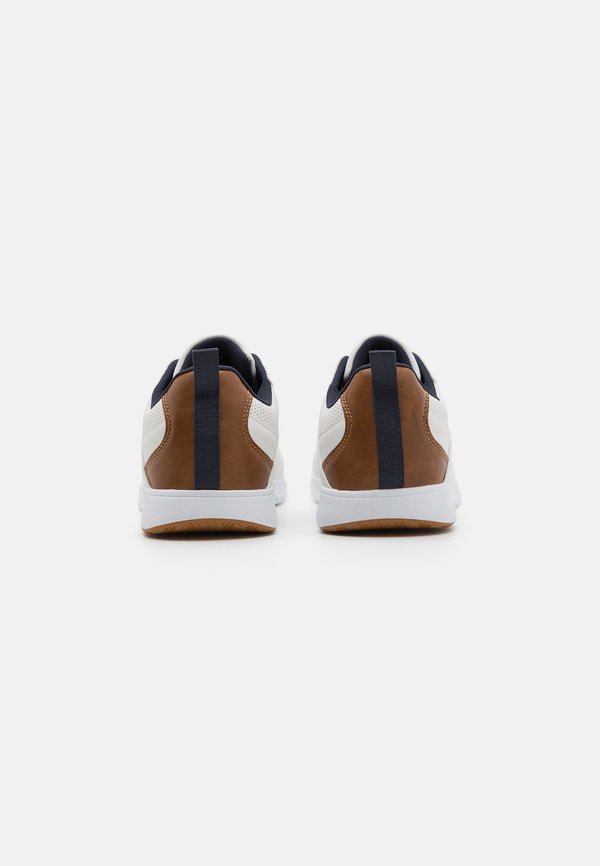 Pier One by Zalando