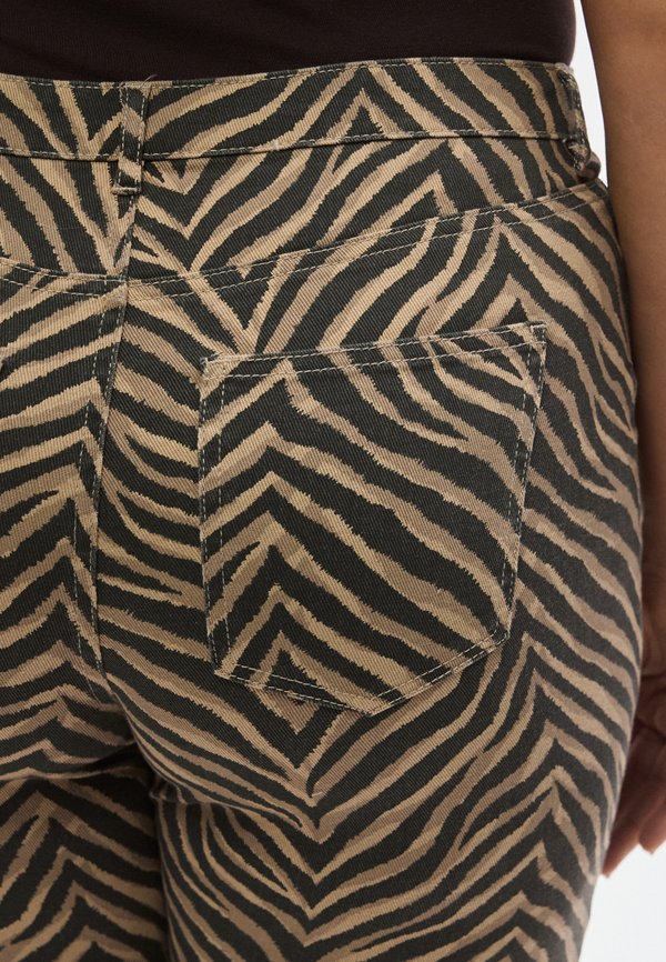 Vero Moda Curve VMCTESSA JEANS
