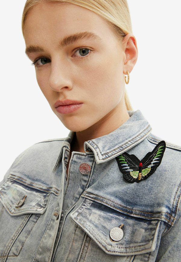 Desigual METALLIC DENIM TRUCKER