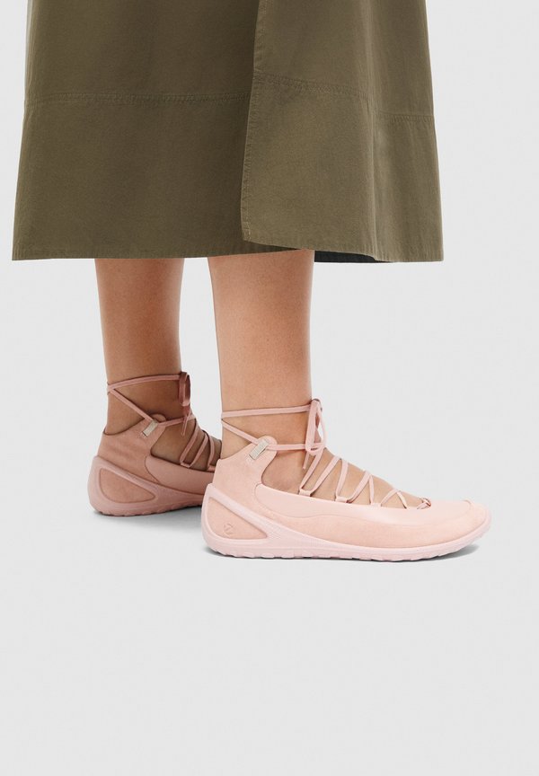ECCO BIOM LITE