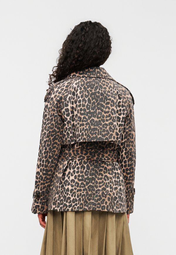 DKNY