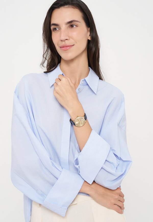 DKNY