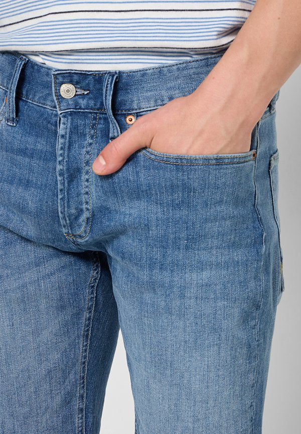 Denham RAZOR
