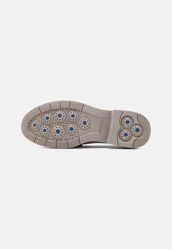 Geox D SPHERICA EC1 B