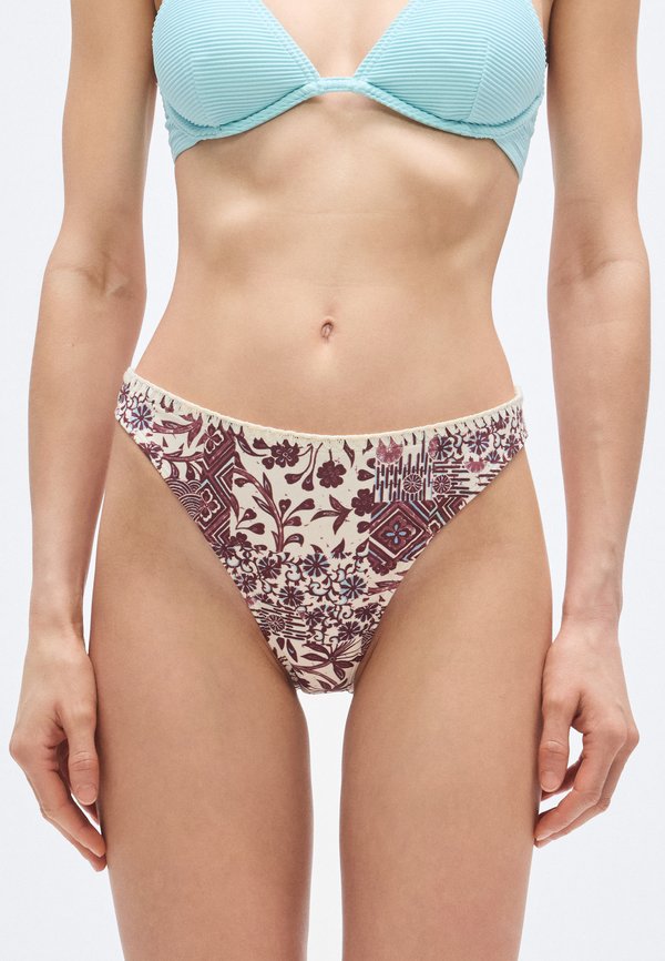 Abercrombie & Fitch MID RISE MODERATE FLORAL TICKING