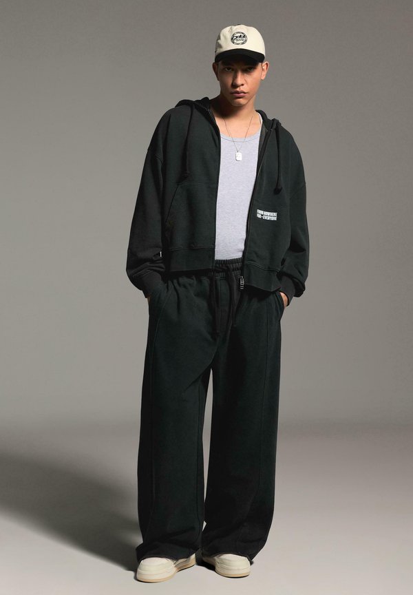 Bershka Zip-up sweatshirt - dark grey