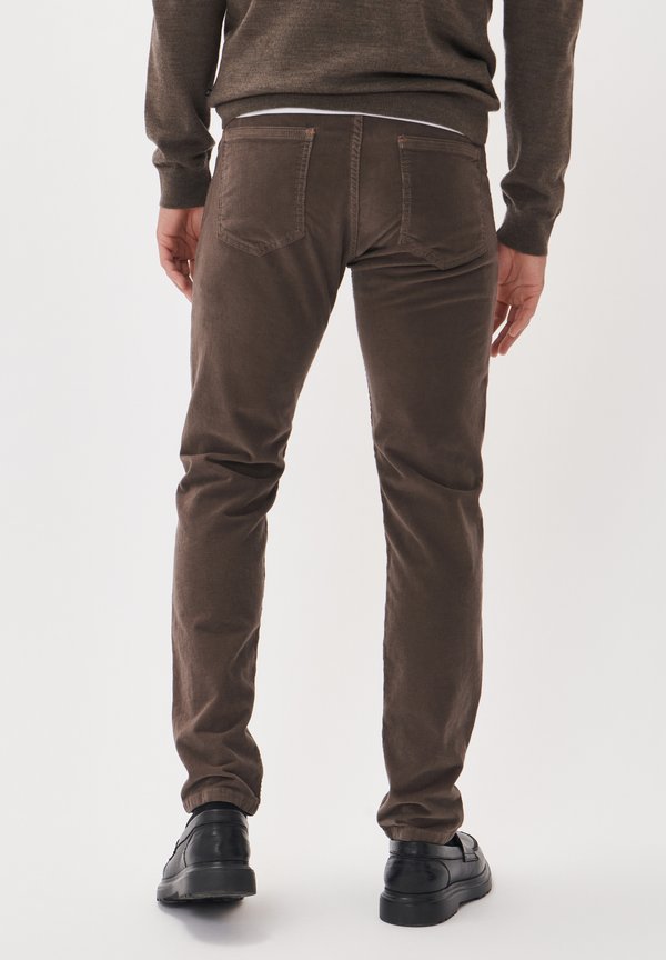 Matinique MAPETE CORDUROY CASUAL PANTS – SLIM FIT