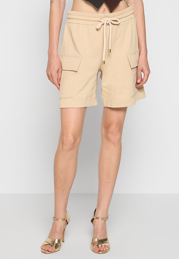 TWINSET