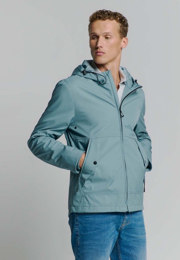 NO EXCESS HOODED