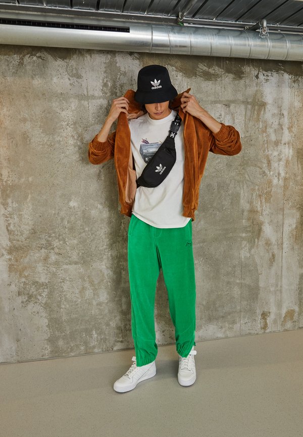 adidas Originals TREFOIL BUCKET - Hat - black/white